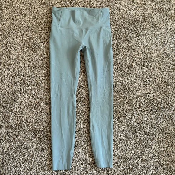 Lululemon Fast and Free Leggings size 10 - Picture 4 of 5